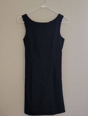 GAP Black Sleeveless Midi Sheath Dress